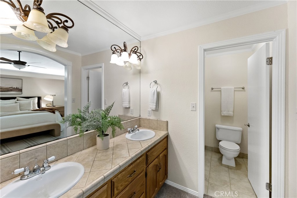 304 E Omaha Ave, Fresno, CA 93720