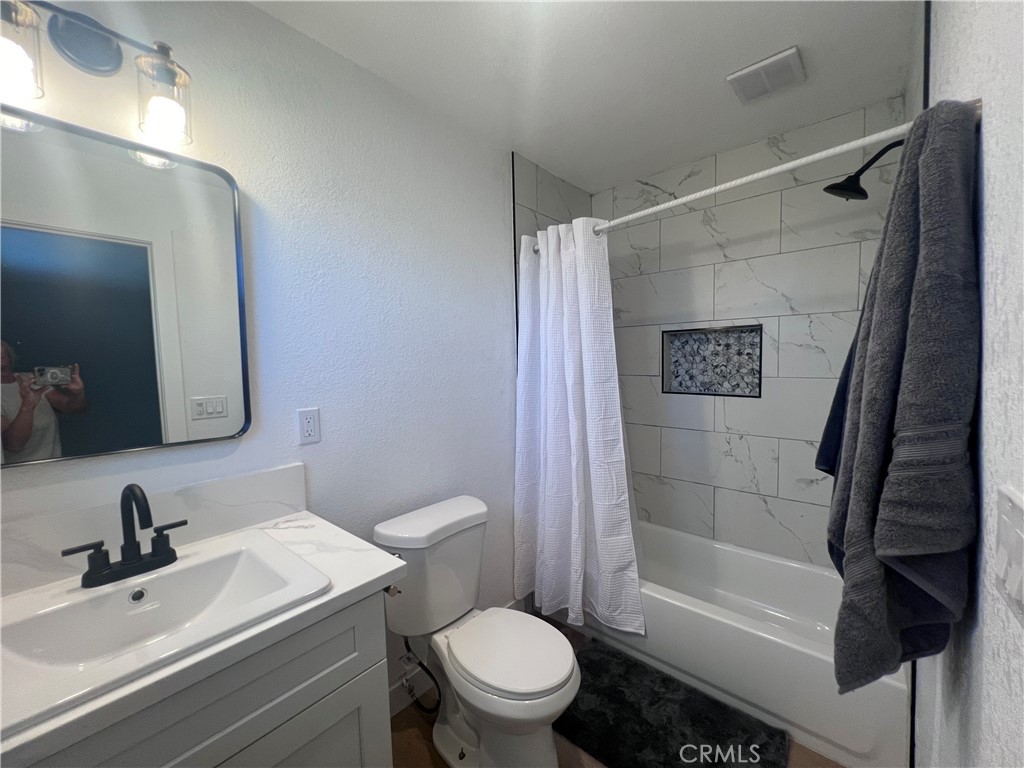 2952 E Gettysburg Ave, Fresno, CA 93726