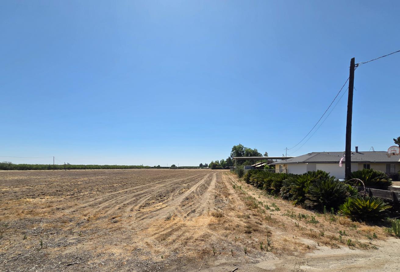 5525 S Fig Ave, Fresno, CA 93706