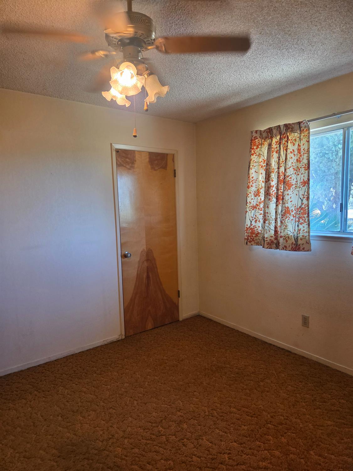 5525 S Fig Ave, Fresno, CA 93706