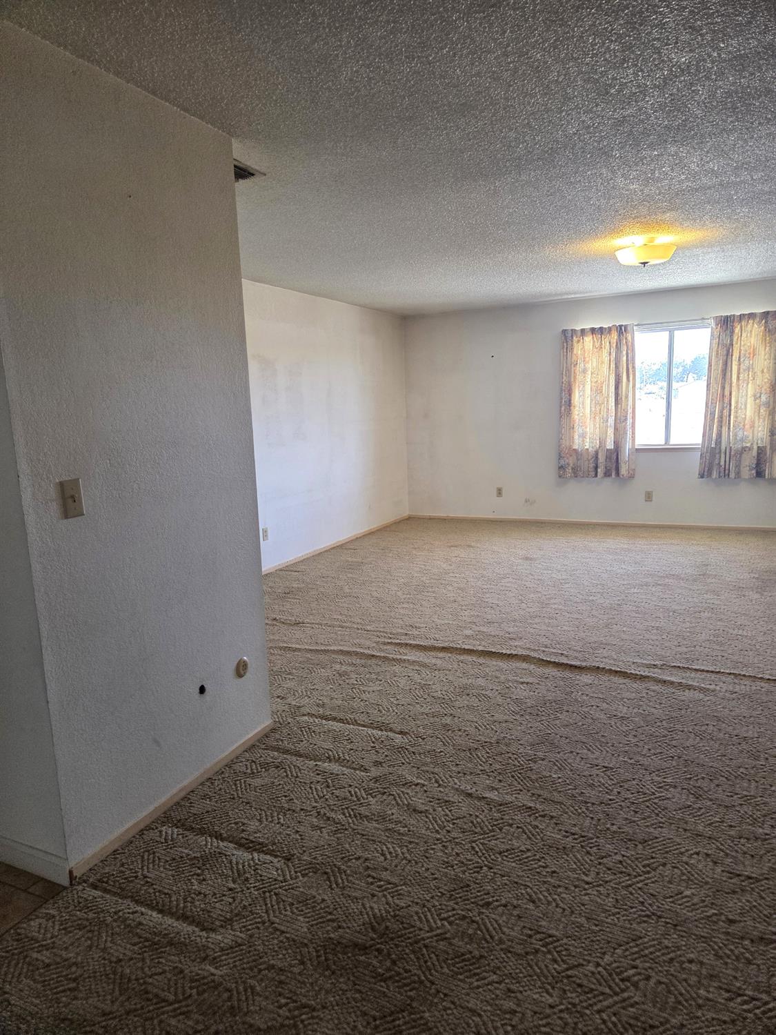 5525 S Fig Ave, Fresno, CA 93706