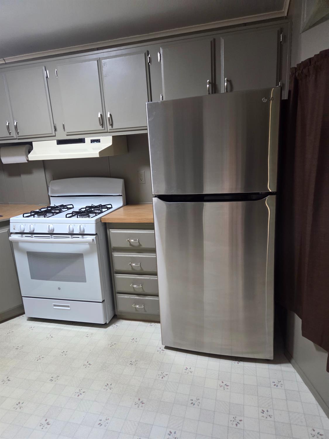 2110 Helm Ave #SPC 3, Clovis, CA 93612