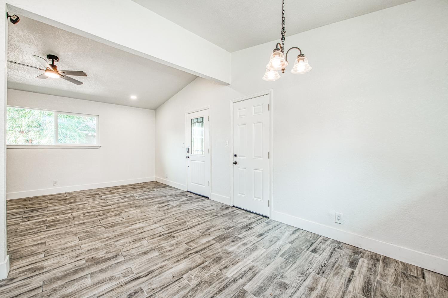 71 W Sierra Ave, Fresno, CA 93704
