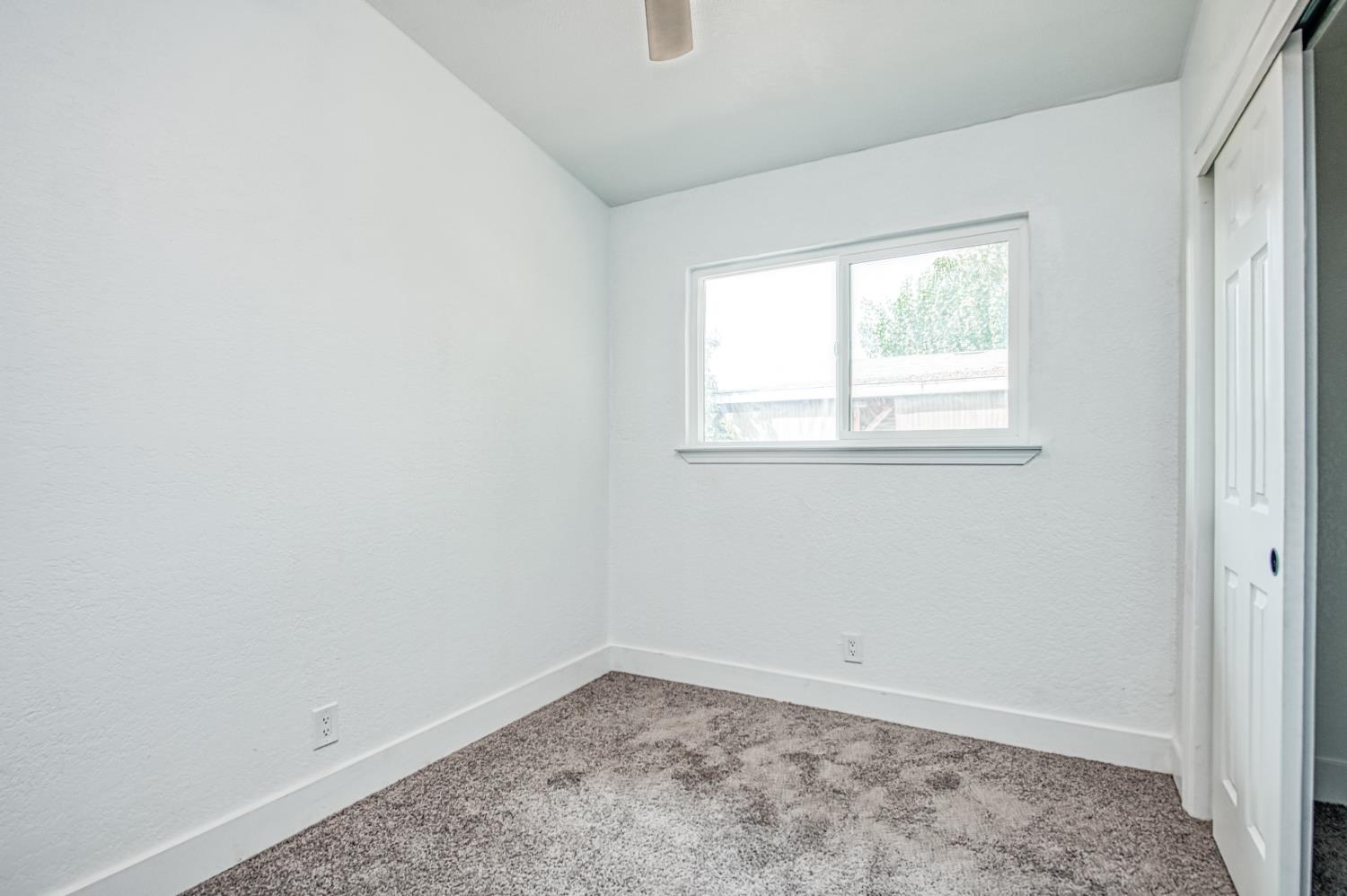 71 W Sierra Ave, Fresno, CA 93704