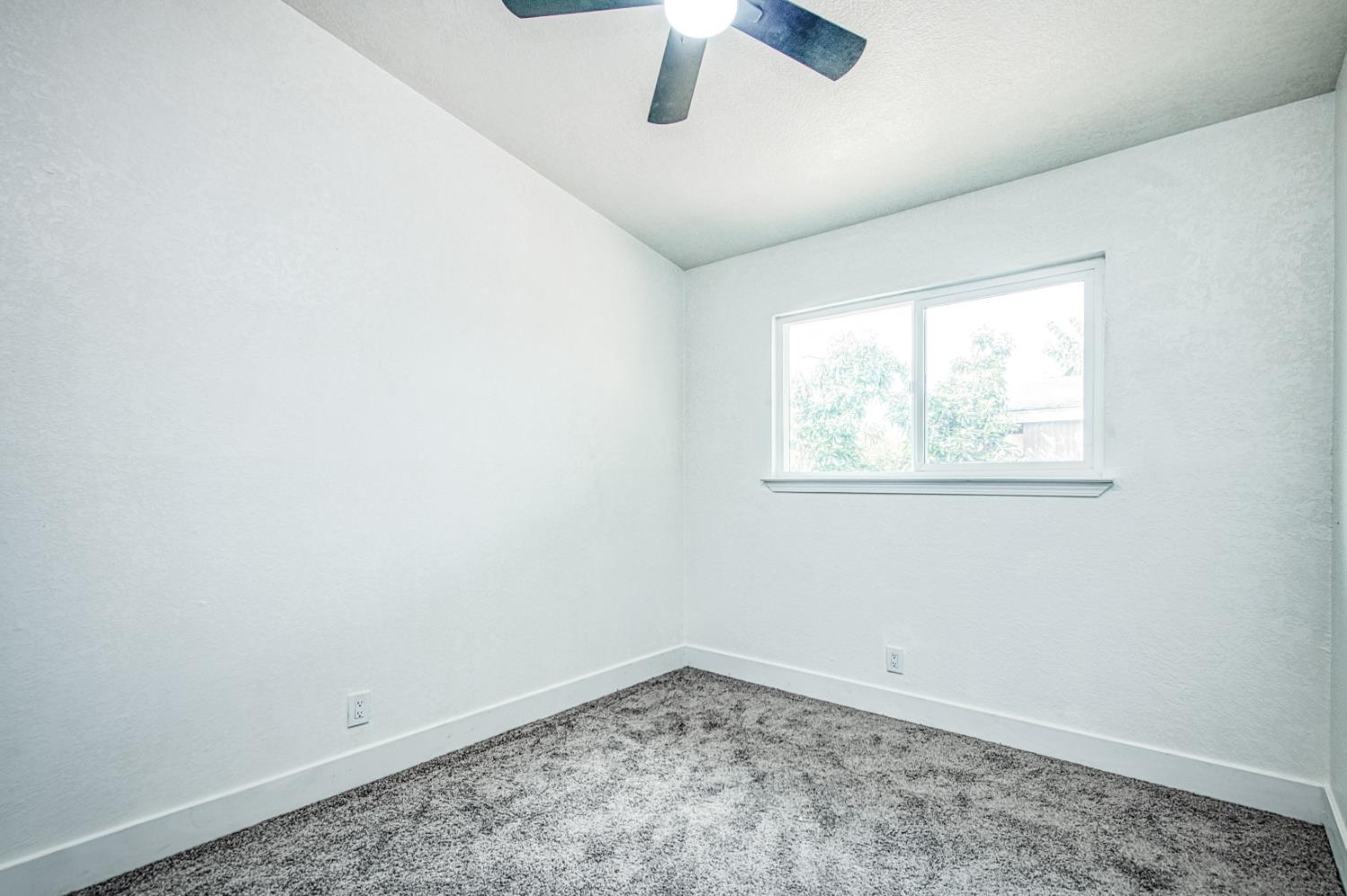 71 W Sierra Ave, Fresno, CA 93704