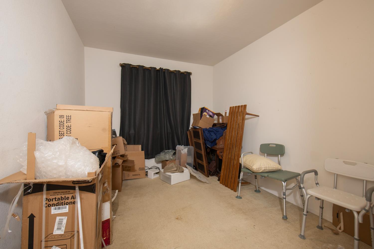 6203 W Chennault Ave, Fresno, CA 93722
