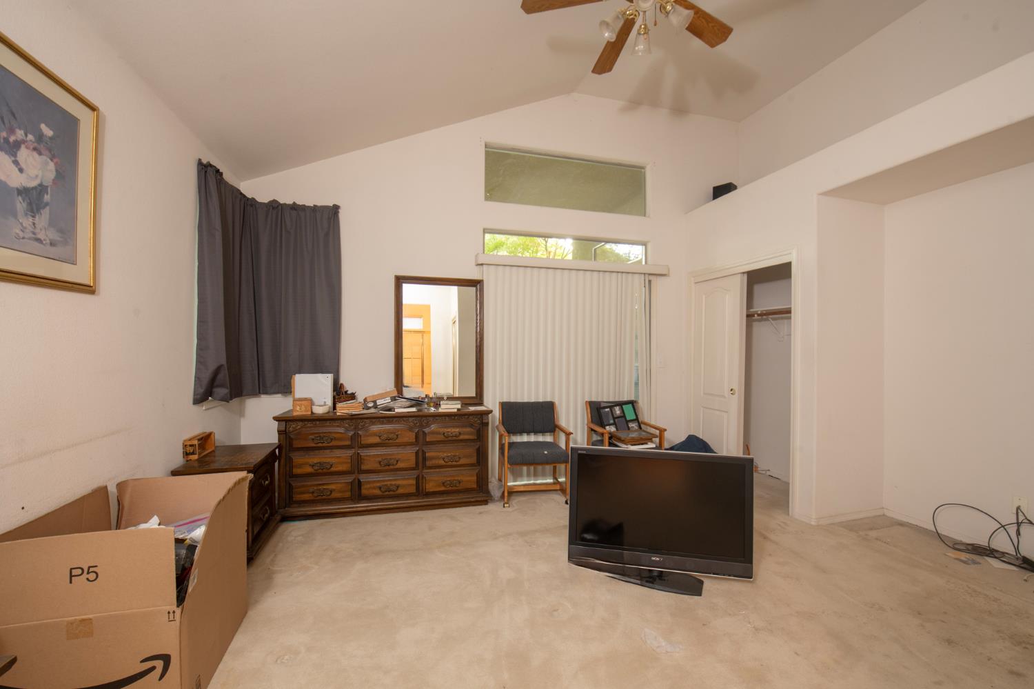 6203 W Chennault Ave, Fresno, CA 93722