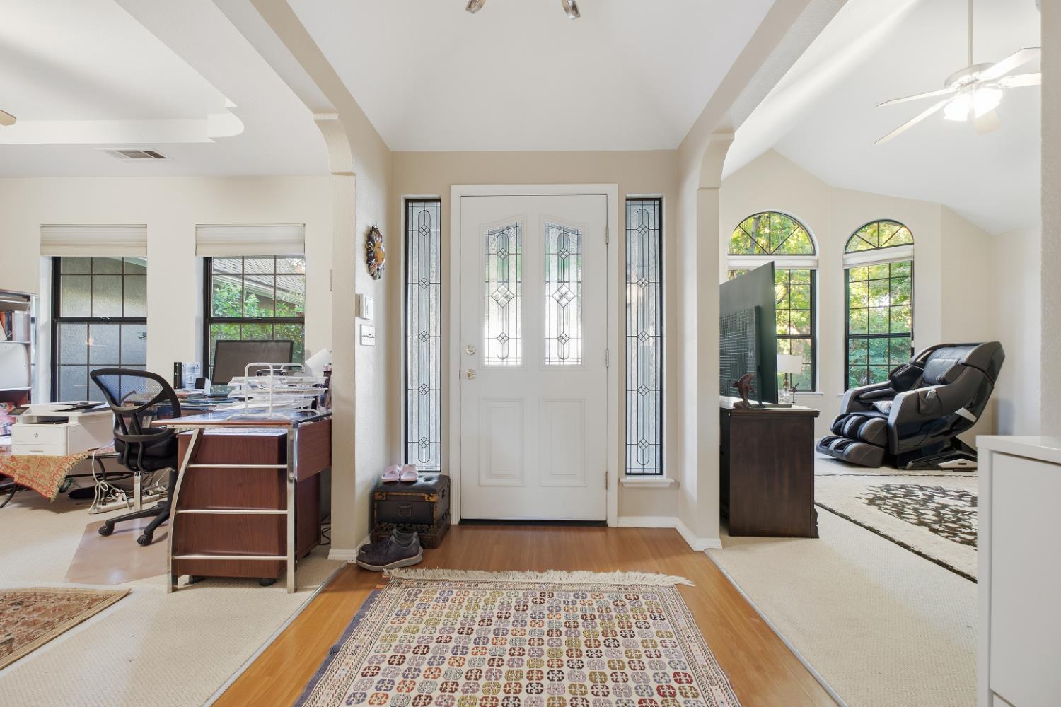 1123 E Cole Ave, Fresno, CA 93720