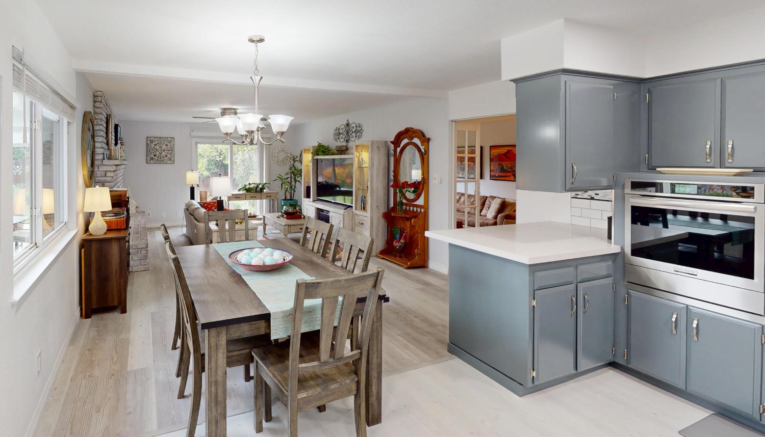 5755 N Pleasant Ave, Fresno, CA 93711