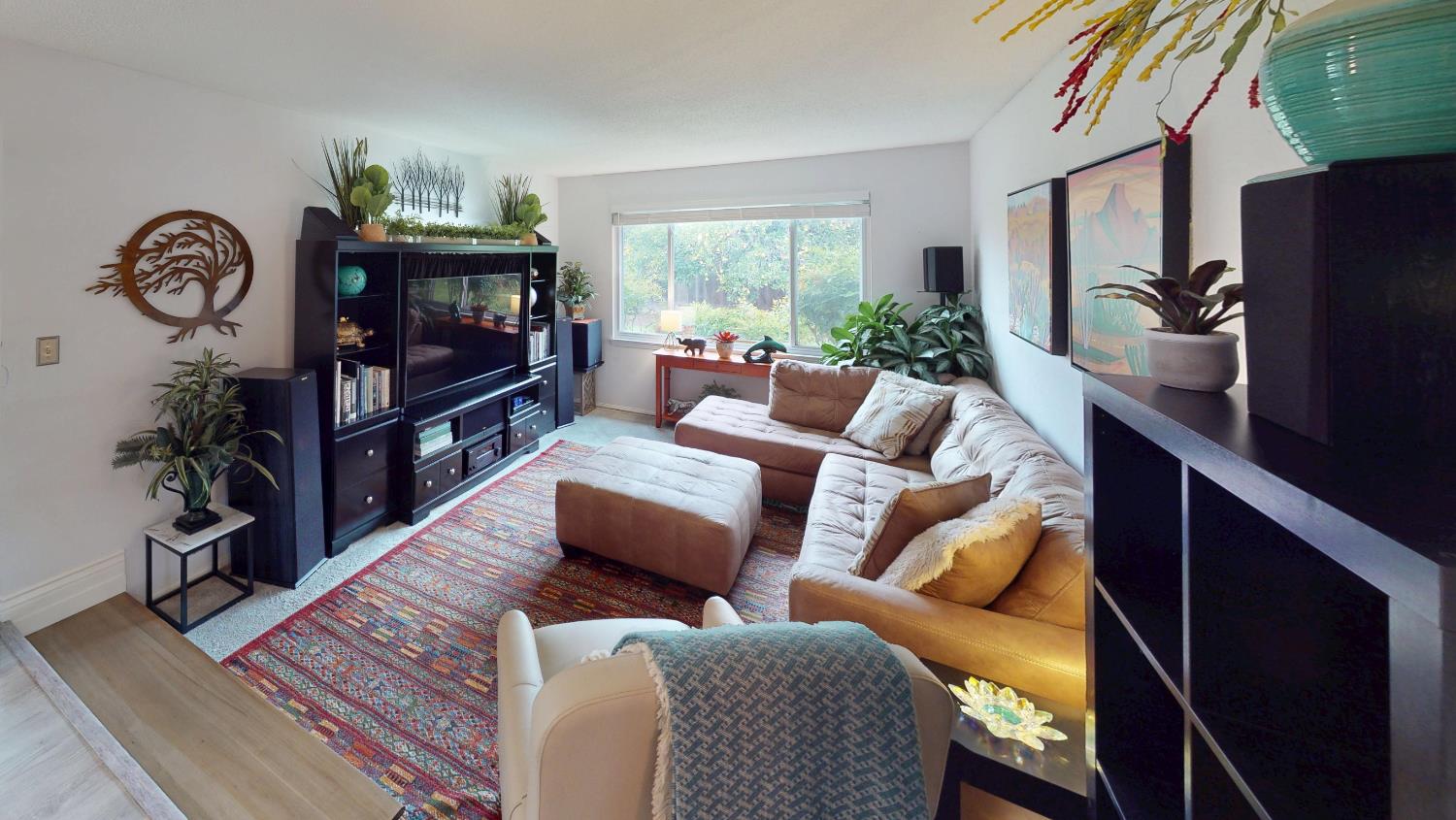 5755 N Pleasant Ave, Fresno, CA 93711