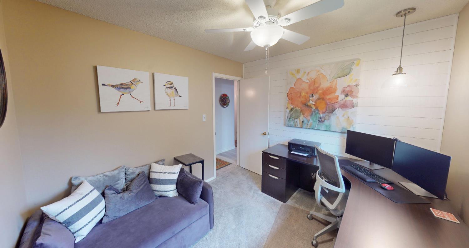 5755 N Pleasant Ave, Fresno, CA 93711