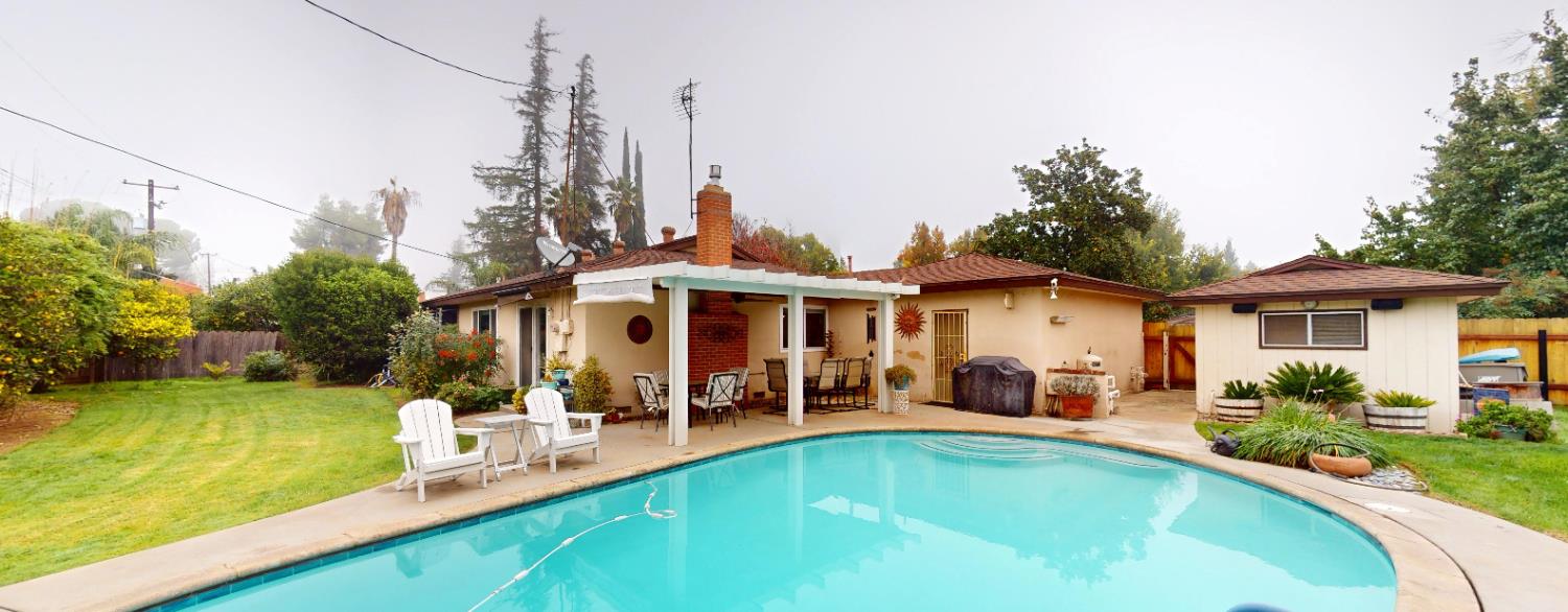 5755 N Pleasant Ave, Fresno, CA 93711