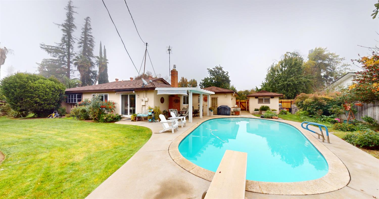 5755 N Pleasant Ave, Fresno, CA 93711