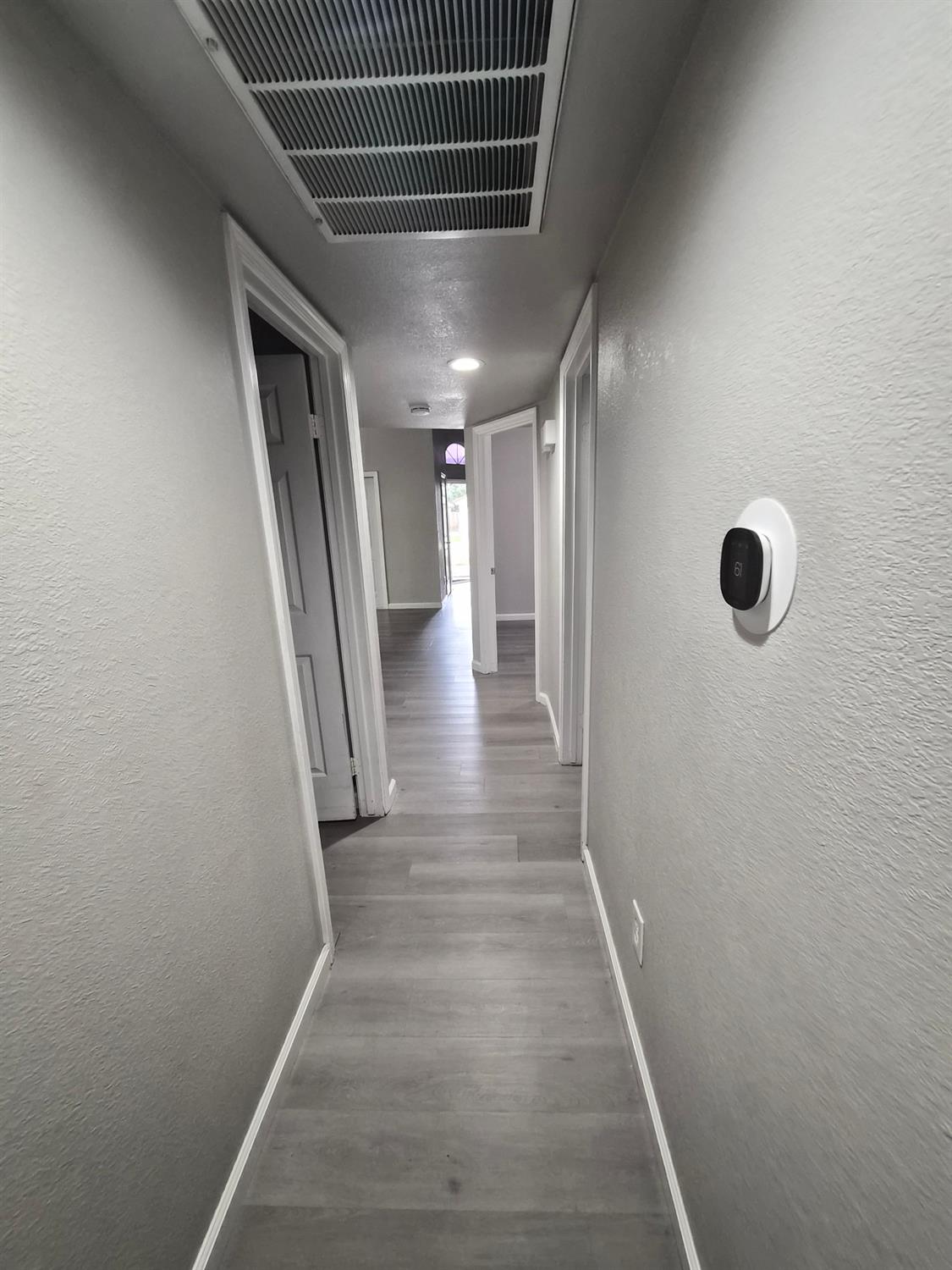 5660 W Tenaya Ave, Fresno, CA 93722