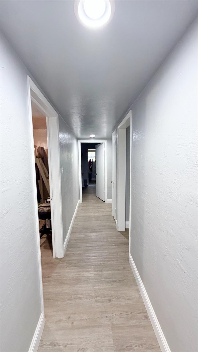 1328 Loftus Ln, Fresno, CA 93710