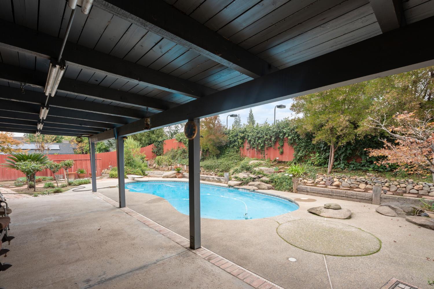 7442 N Tahan Ave, Fresno, CA 93711