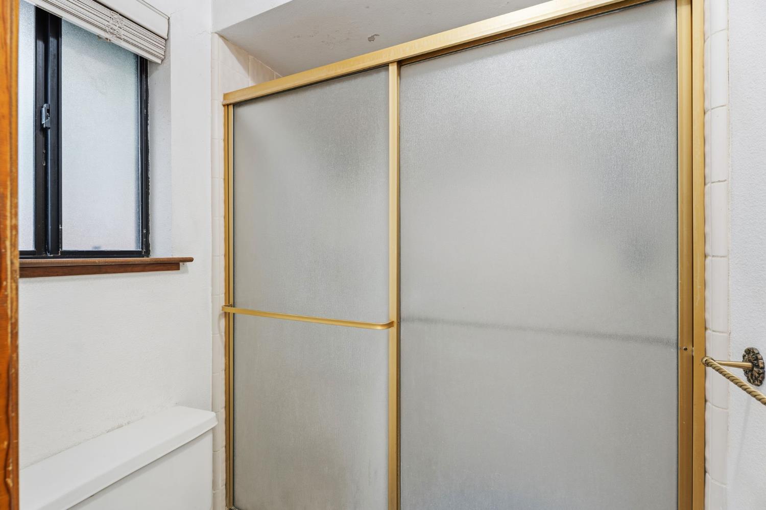 7442 N Tahan Ave, Fresno, CA 93711