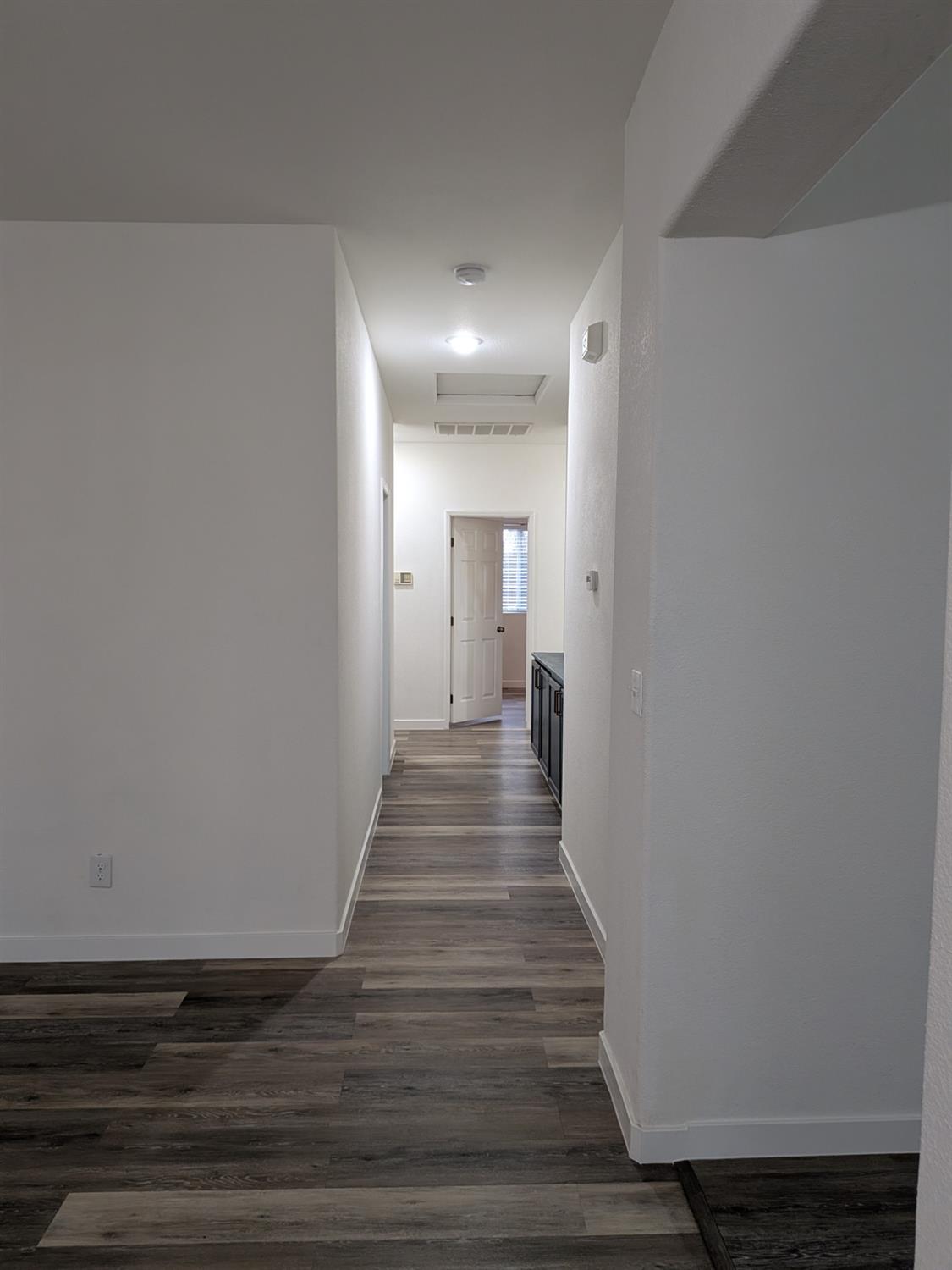 2485 S Manila Ave, Fresno, CA 93727