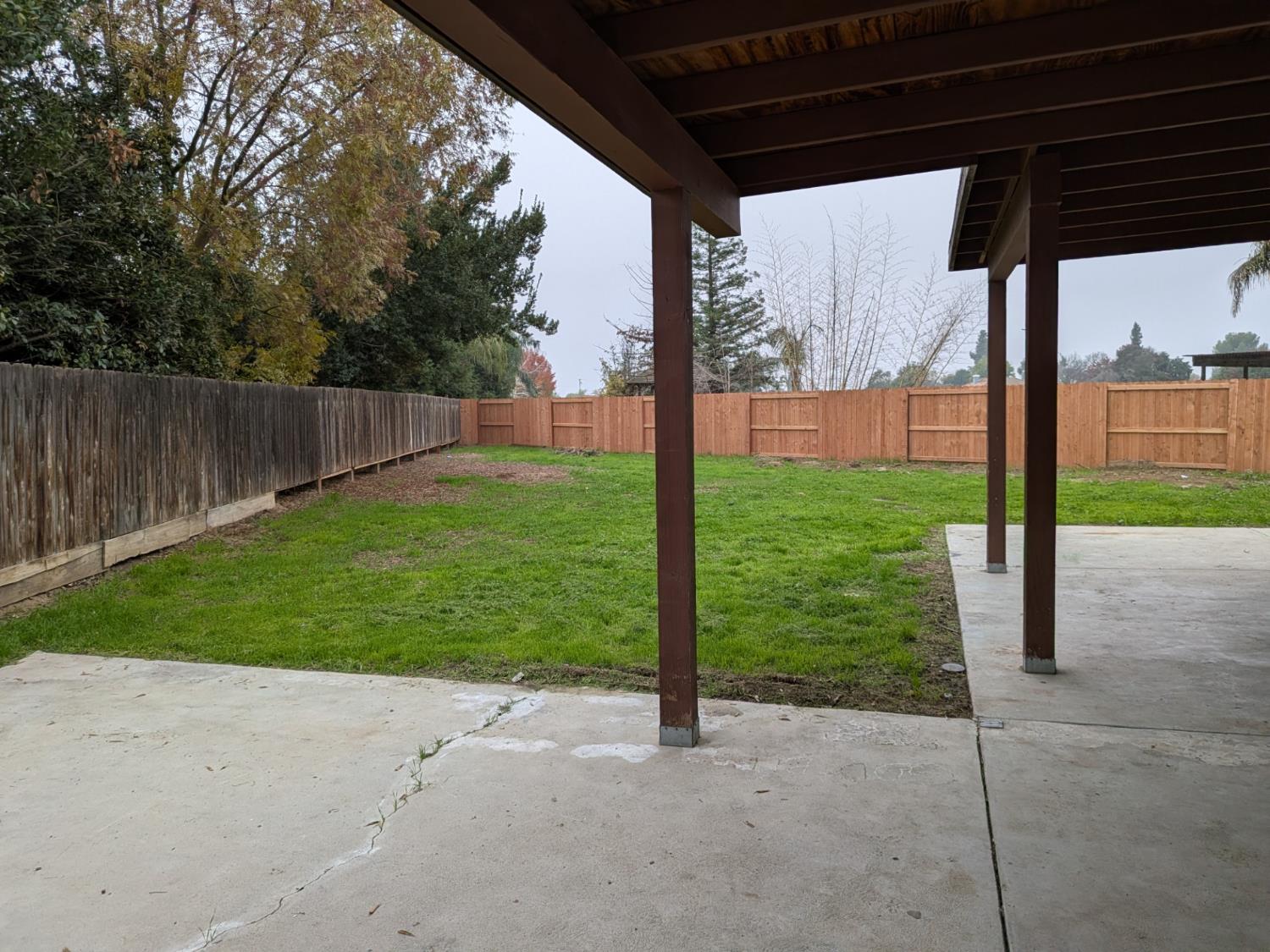 2485 S Manila Ave, Fresno, CA 93727