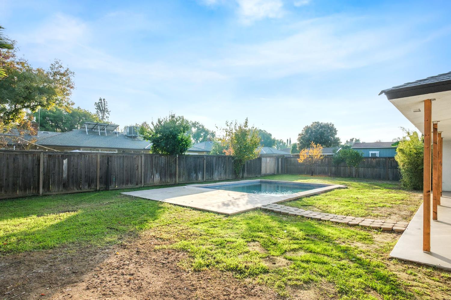 1465 E Escalon Ave, Fresno, CA 93710