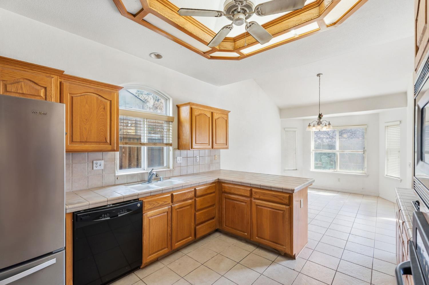 6540 N Bain Ave, Fresno, CA 93722