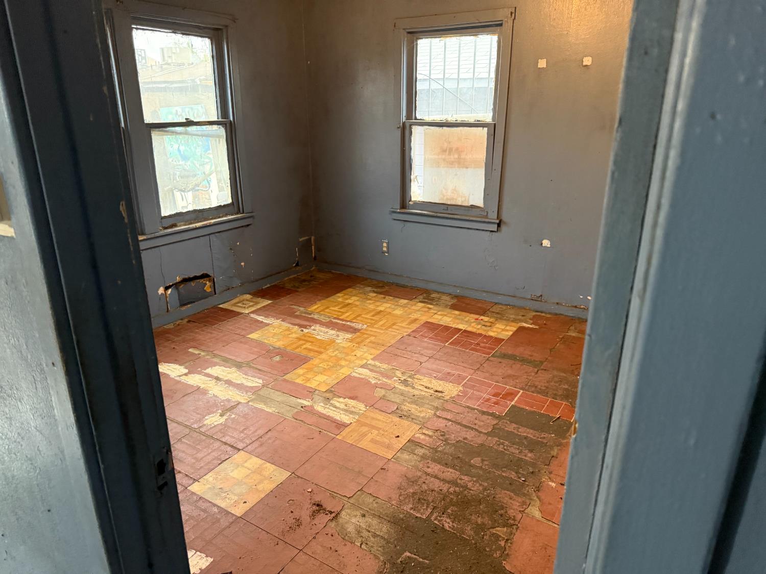 2510 S Cedar Ave, Fresno, CA 93725