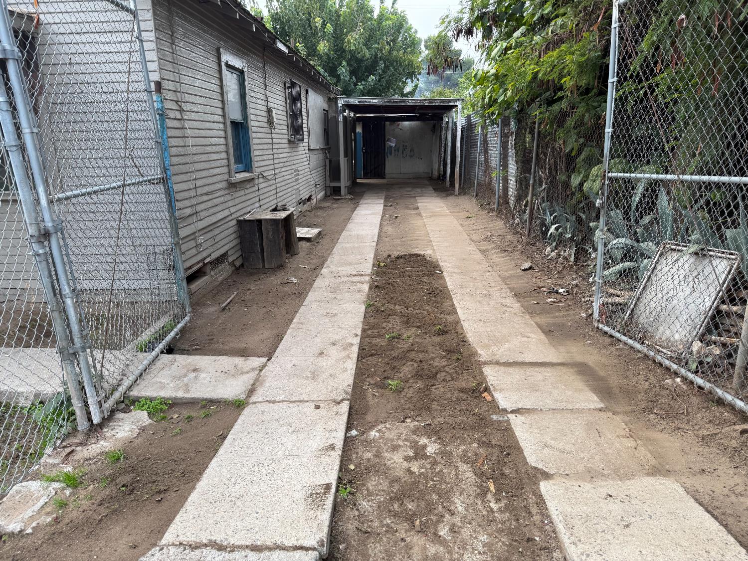 2510 S Cedar Ave, Fresno, CA 93725