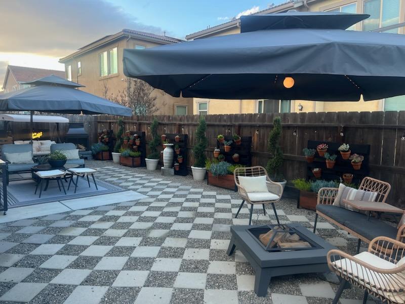 6108 W Dupont Dr, Fresno, CA 93722