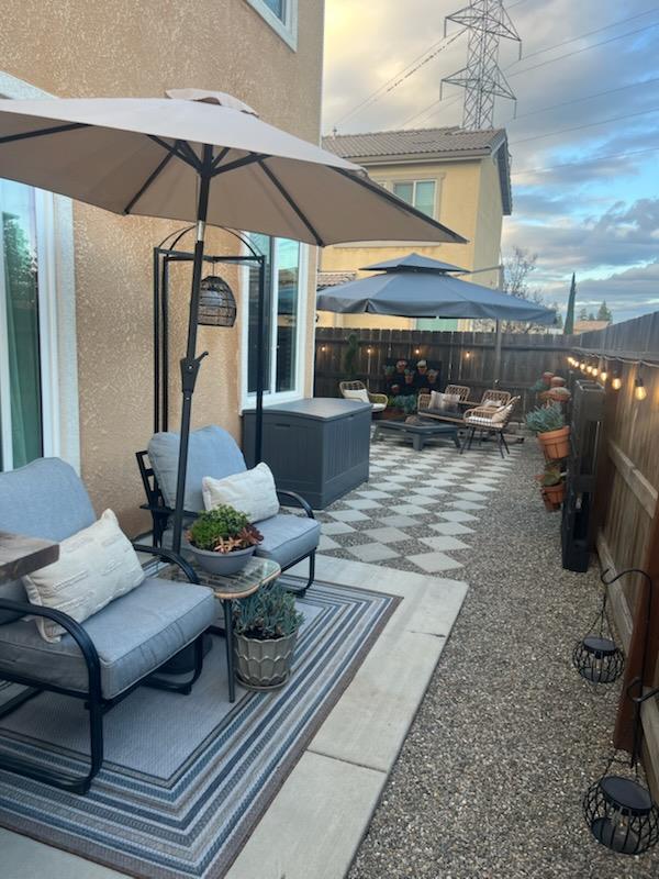 6108 W Dupont Dr, Fresno, CA 93722