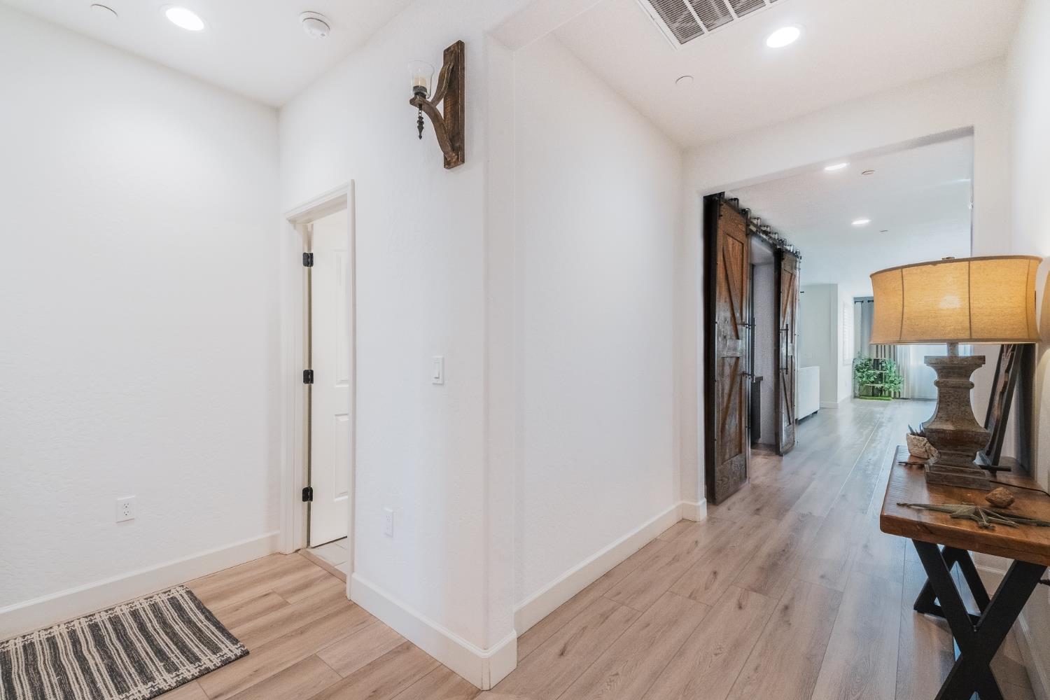 6141 E Peralta Way, Fresno, CA 93727