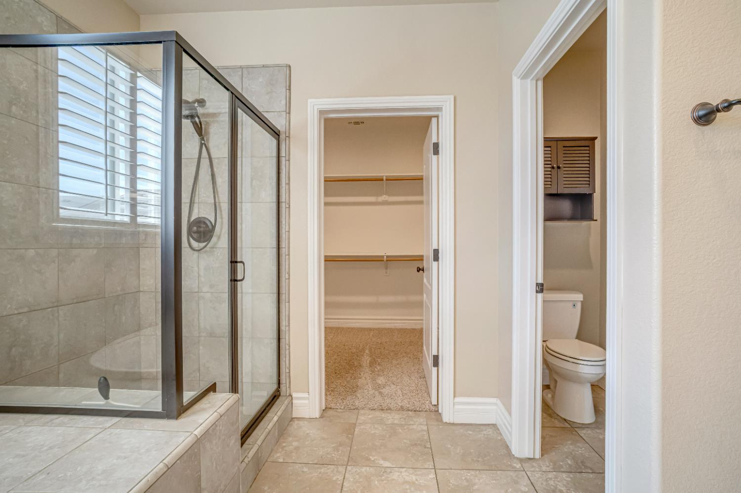 1345 N Kaweah Ave, Clovis, CA 93619