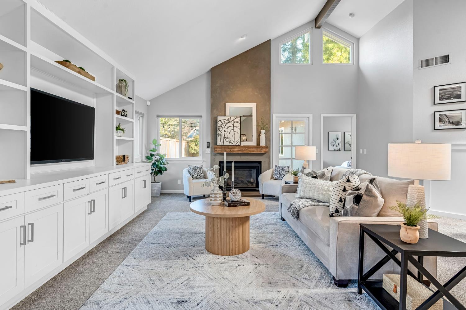 3860 W Beechwood, Fresno, CA 93711