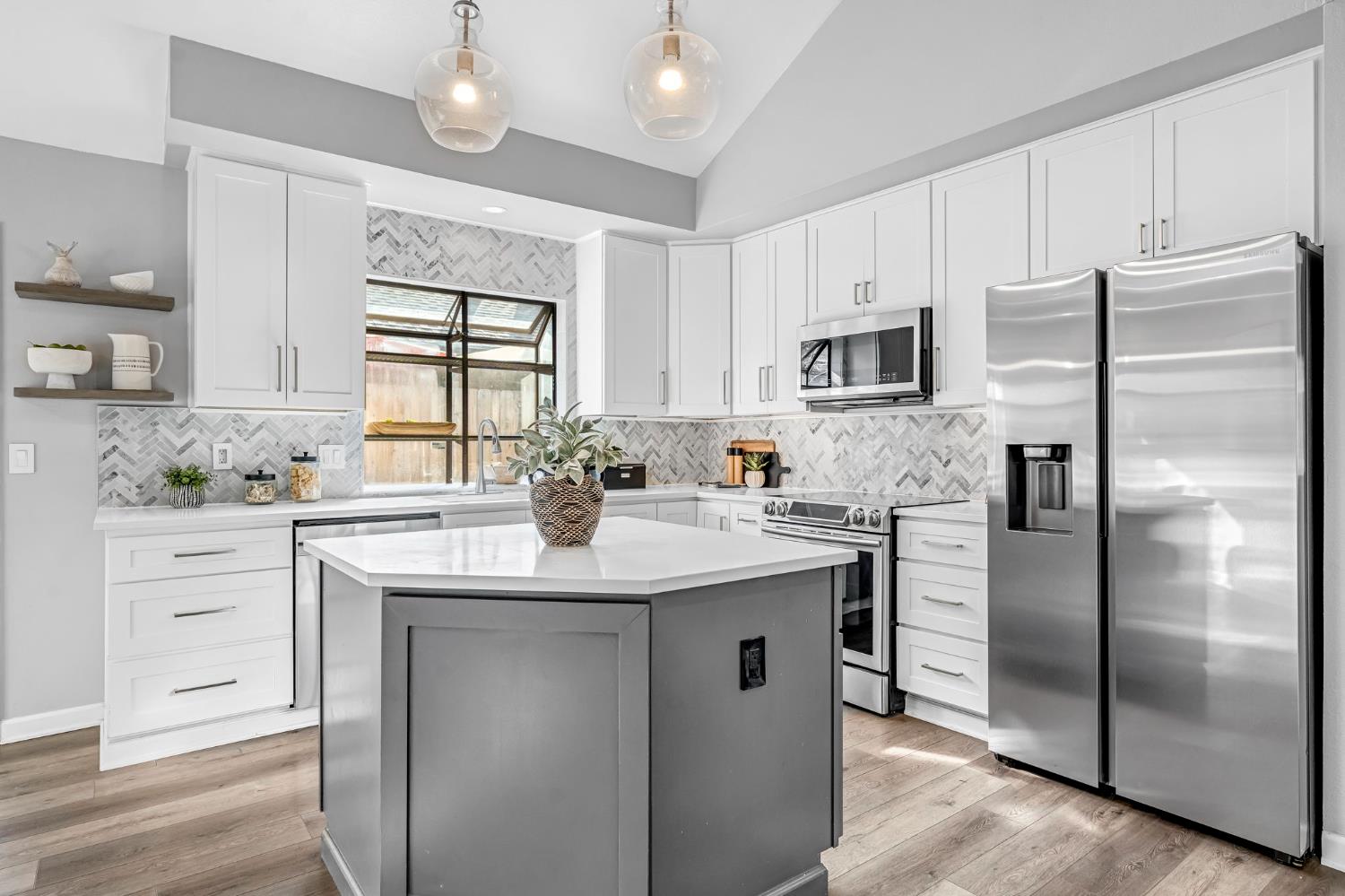 3860 W Beechwood, Fresno, CA 93711