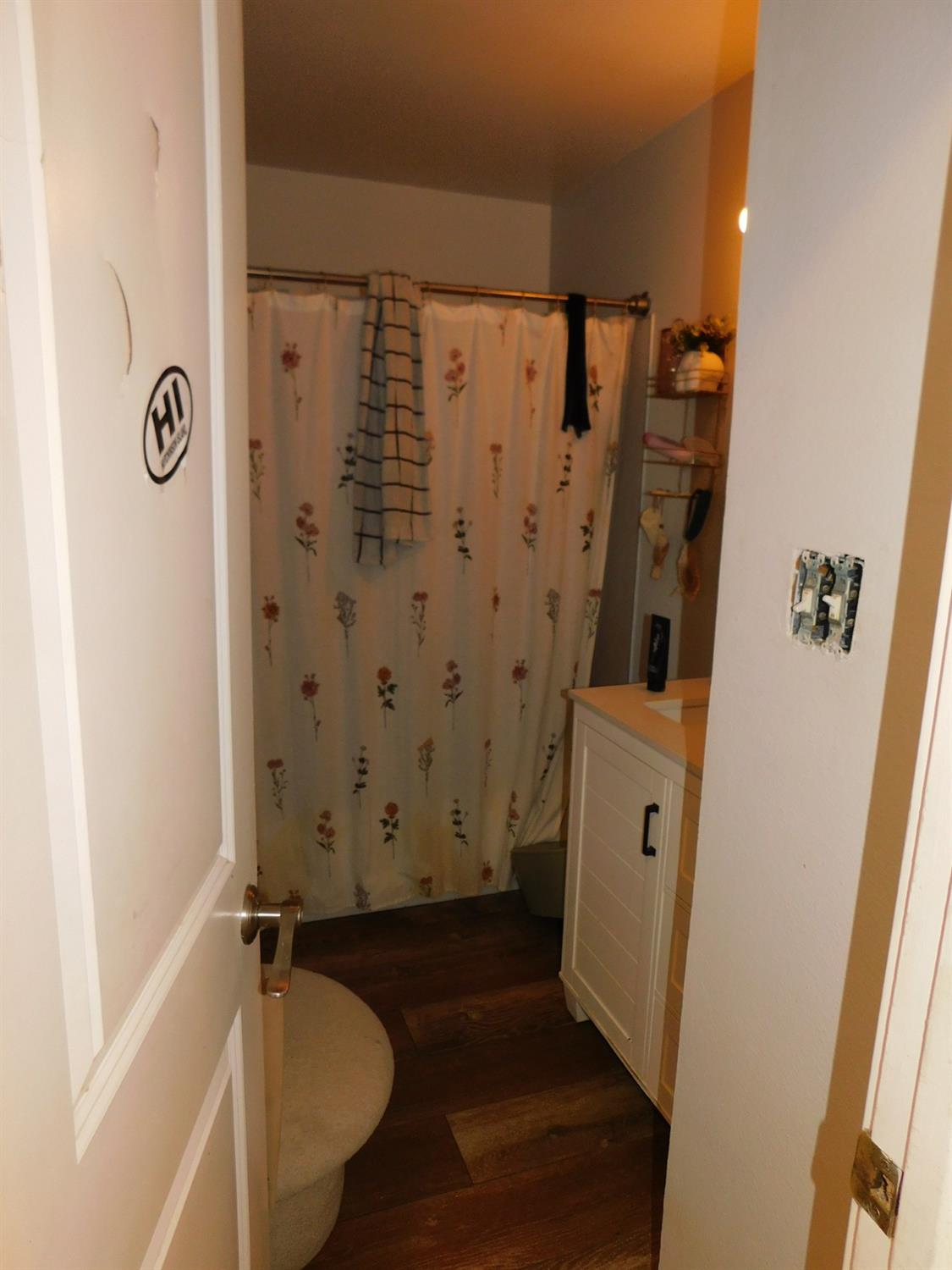 3762 N Claremont Ave N, Fresno, CA 93727