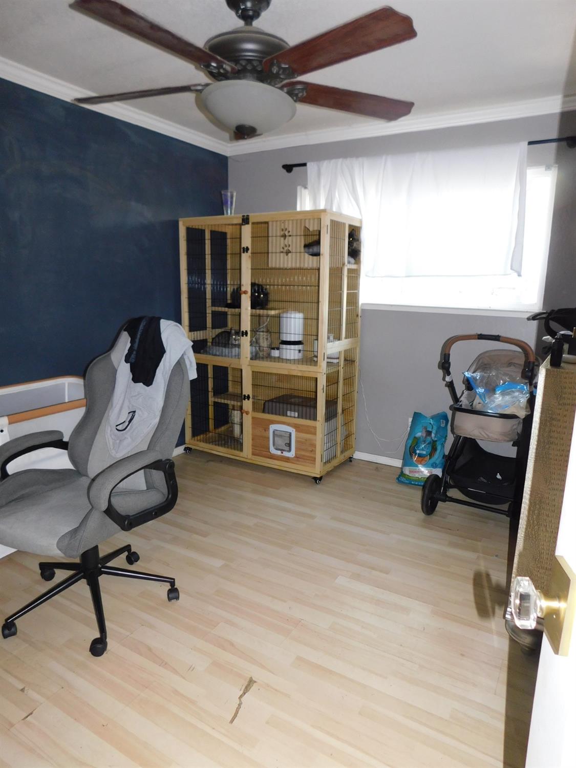 3762 N Claremont Ave N, Fresno, CA 93727