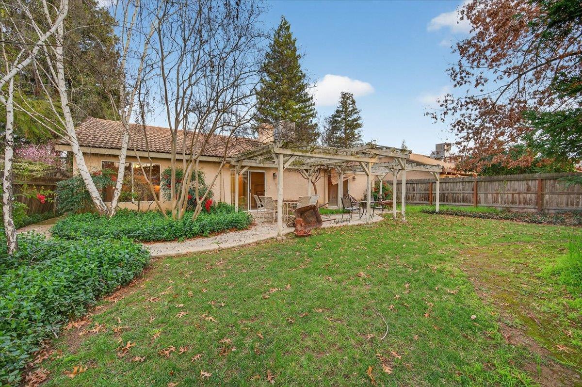 6353 N Brix, Fresno, CA 93722