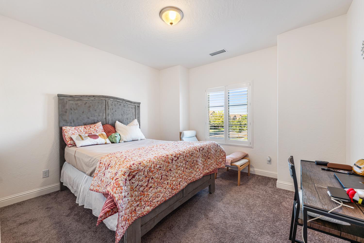 4473 W Langden Dr, Fresno, CA 93722