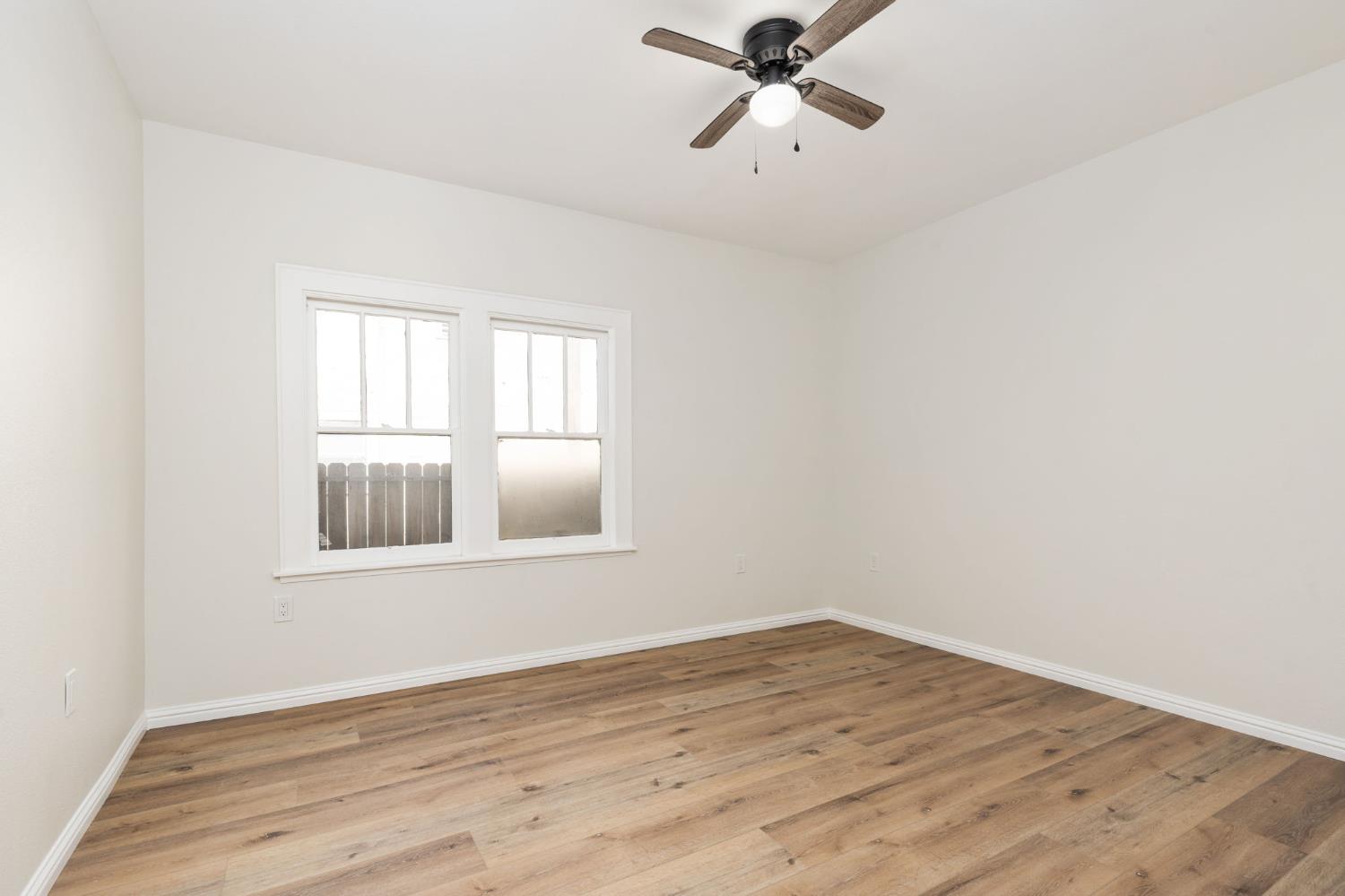 1457 N Poplar Ave, Fresno, CA 93728