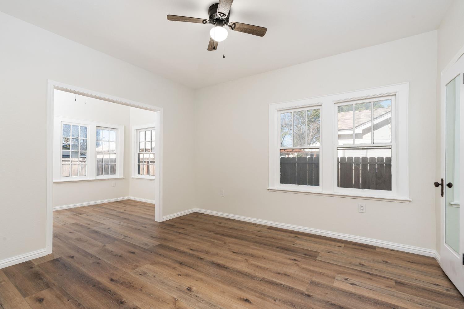 1457 N Poplar Ave, Fresno, CA 93728