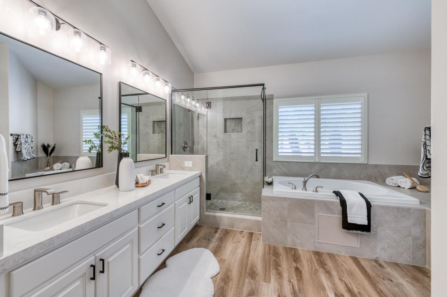 8540 N Talladega Way, Fresno, CA 93720