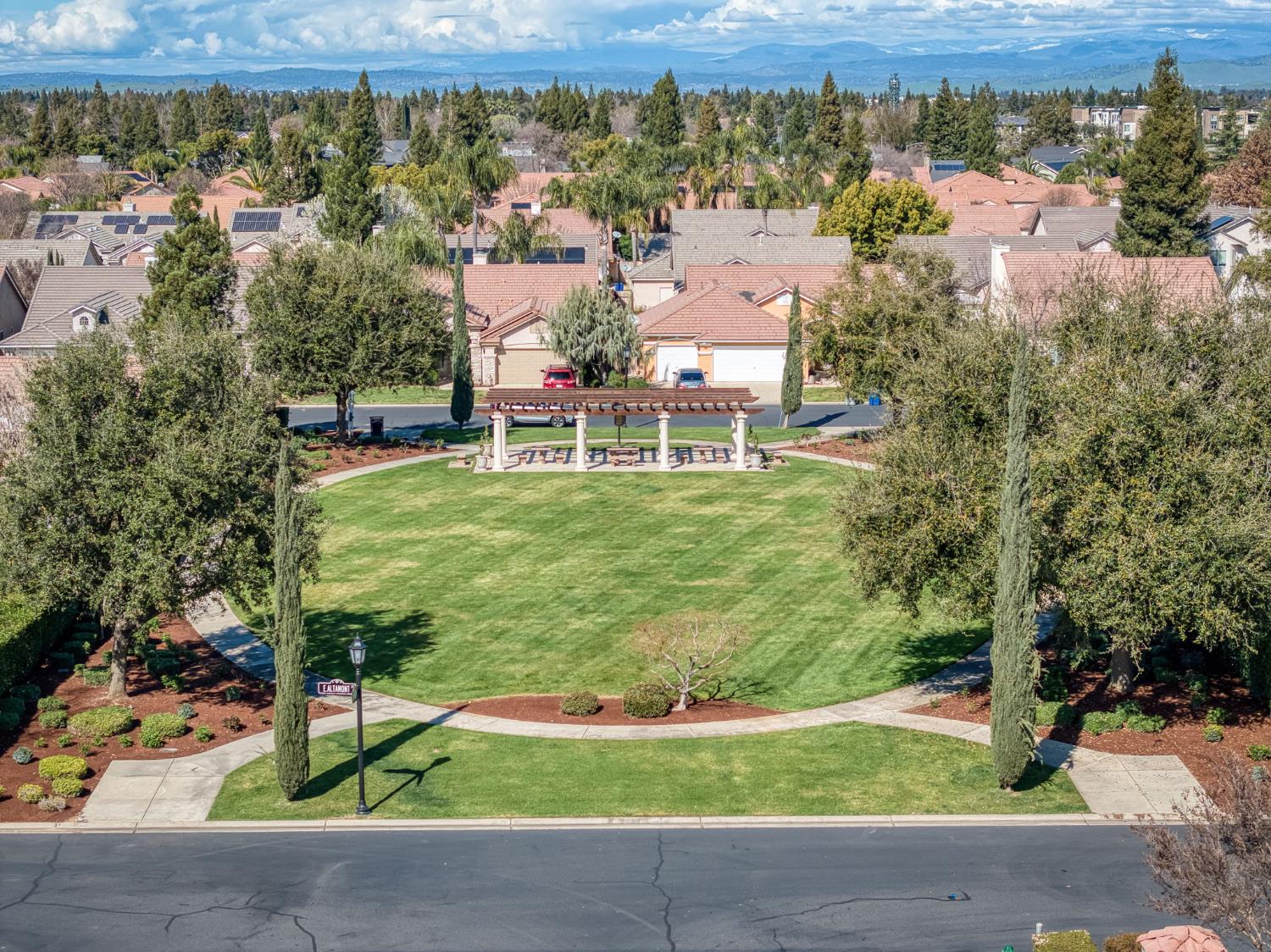 8540 N Talladega Way, Fresno, CA 93720