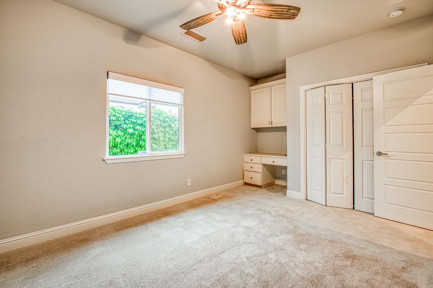 1553 E Golden Valley Way, Fresno, CA 93730