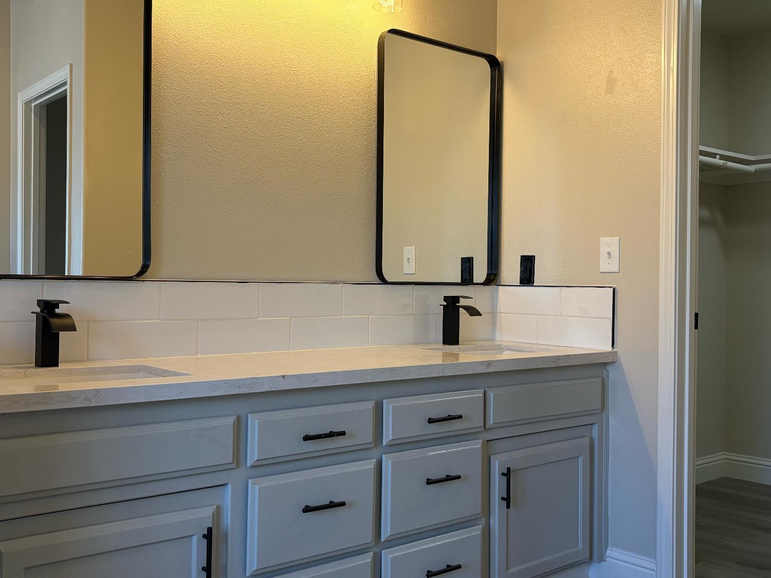 5930 W Birch Ave, Fresno, CA 93722