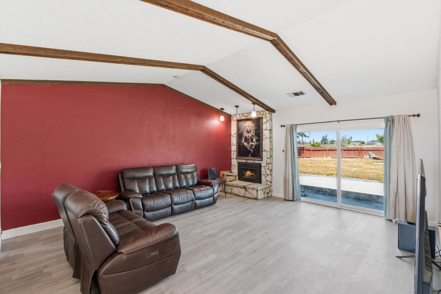 5792 W Olive Ave, Fresno, CA 93722