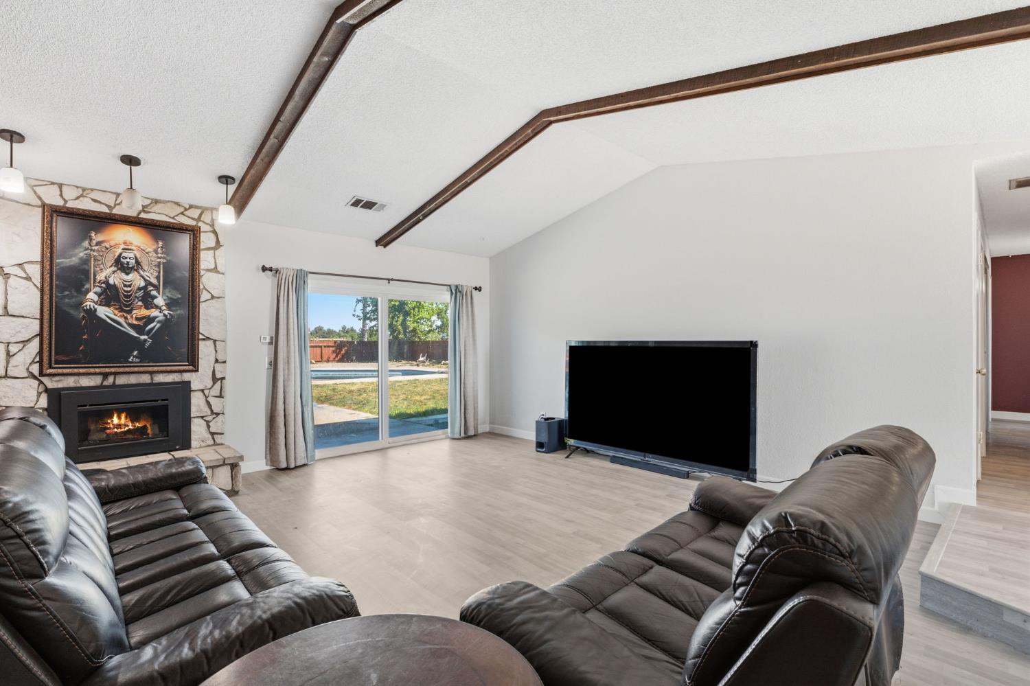 5792 W Olive Ave, Fresno, CA 93722