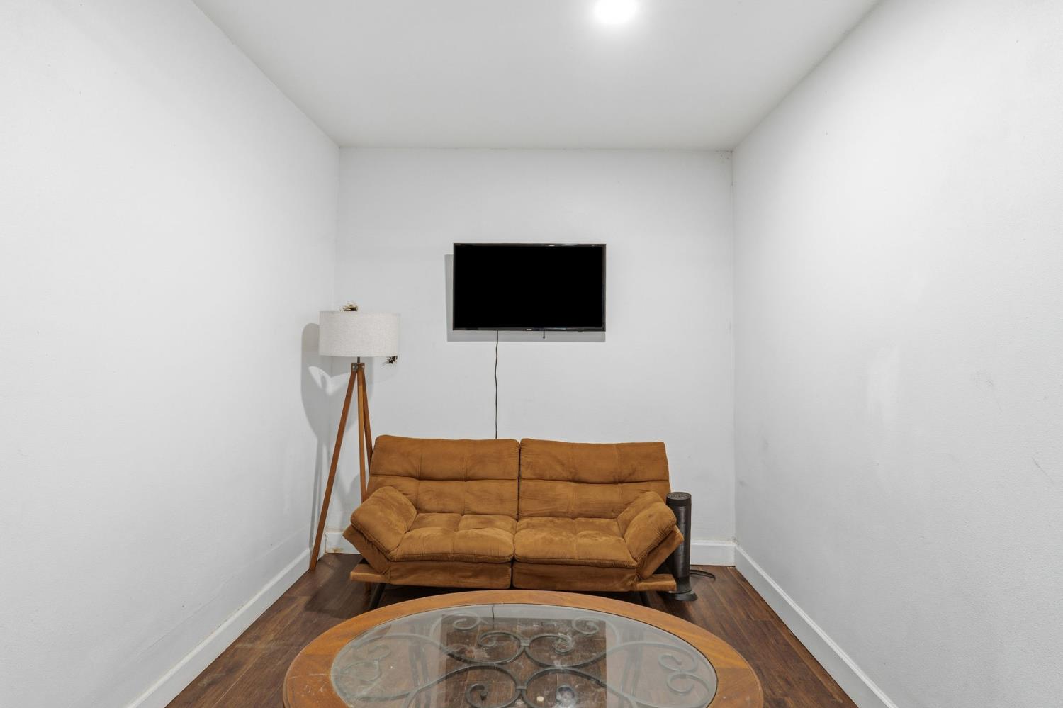 5792 W Olive Ave, Fresno, CA 93722