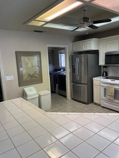 1689 E Trenton Ave, Fresno, CA 93720