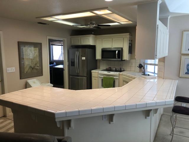 1689 E Trenton Ave, Fresno, CA 93720