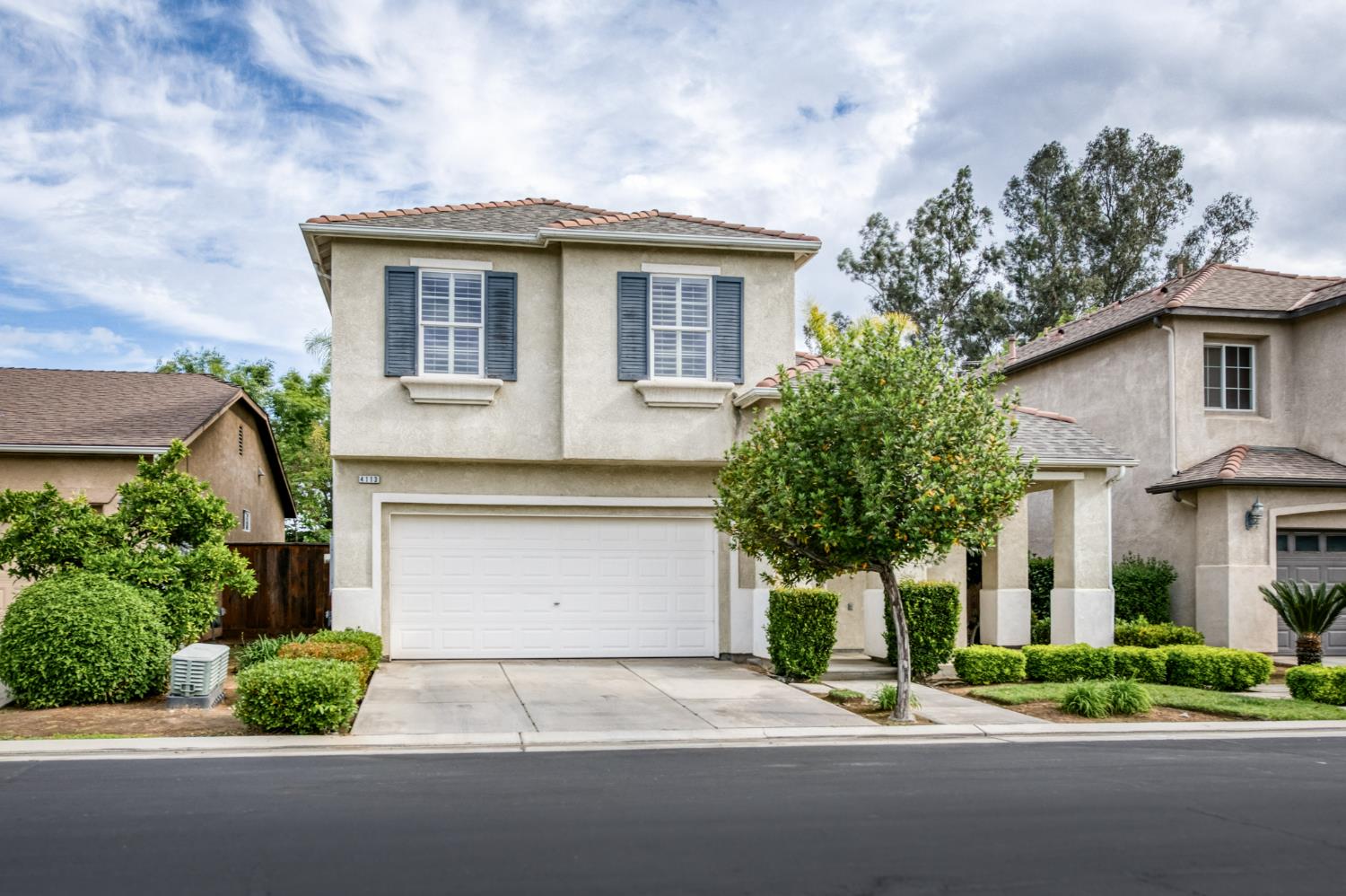 4113 W Cherry Tree Ln, Fresno, CA 93722