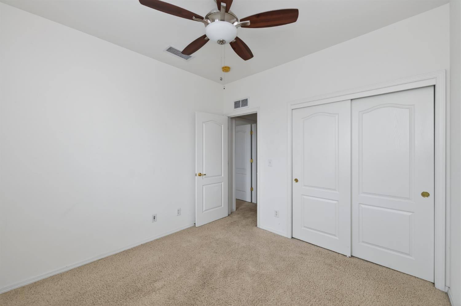 4113 W Cherry Tree Ln, Fresno, CA 93722